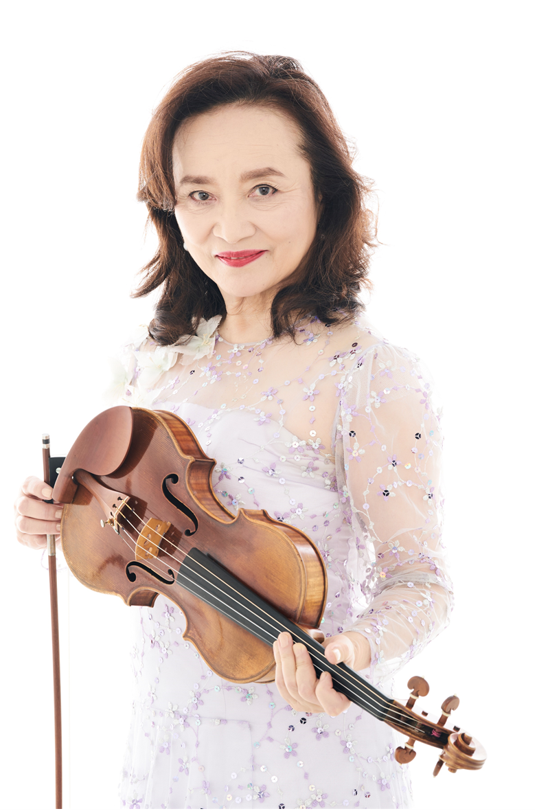 前橋汀子_トリミング.png